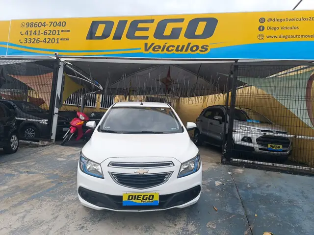 Carro Chevrolet Onix 2015 1.4 LT SPE/4