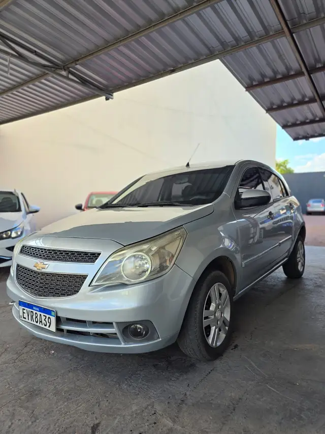 Carro Chevrolet Agile 2011 LTZ 1.4 8V (Flex)