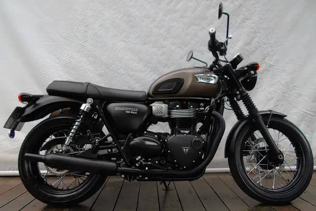 Carro Triumph Bonneville T100 2020 T100 BLACK