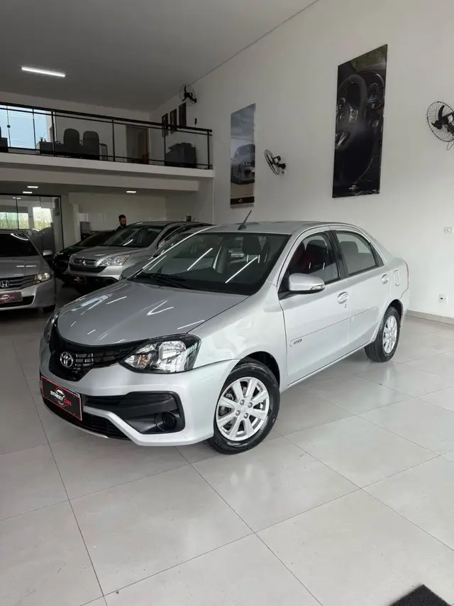 Carro Toyota Etios Sedan 2019 X Plus 1.5 (Aut) (Flex)