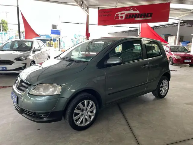 Carro Volkswagen Fox 2009 1.0 8V (Flex)