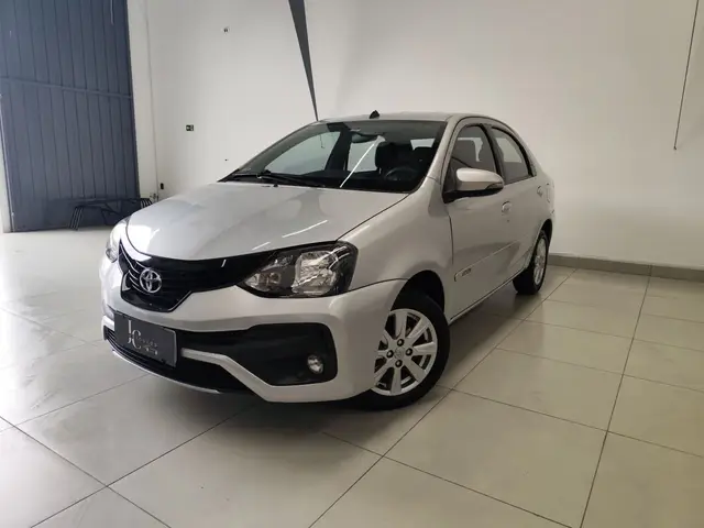 Carro Toyota Etios Sedan 2019 X Plus 1.5 (Aut) (Flex)