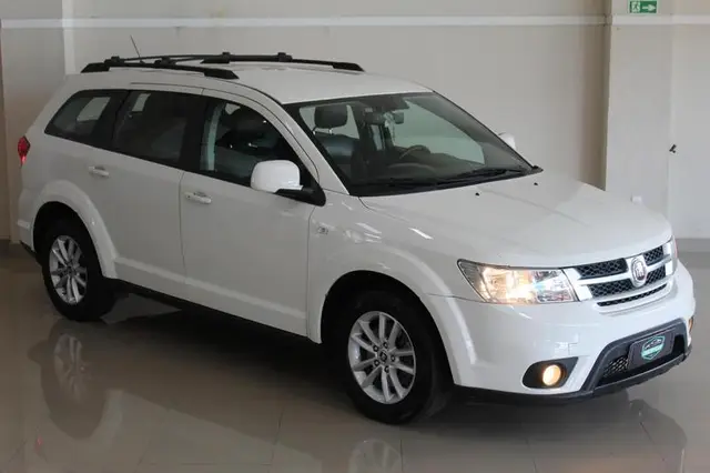 Carro Fiat Freemont 2014 2.4 16V Precision (Aut)