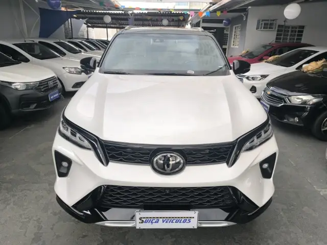 Carro Toyota SW4 2024 Diamond  2.8 Turbodiesel 4x4 (Aut.)