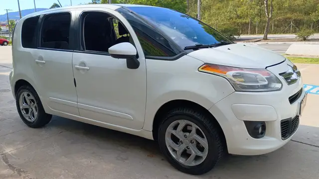 Carro Citroën C3 Picasso 2013 GLX 1.5 Flex 8V 5p Mec.
