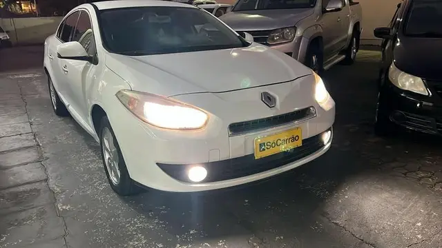 Carro Renault Fluence 2014 2.0 16V Dynamique (Flex)