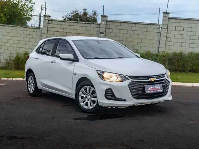 Carro Chevrolet Onix 2023 LT 1.0