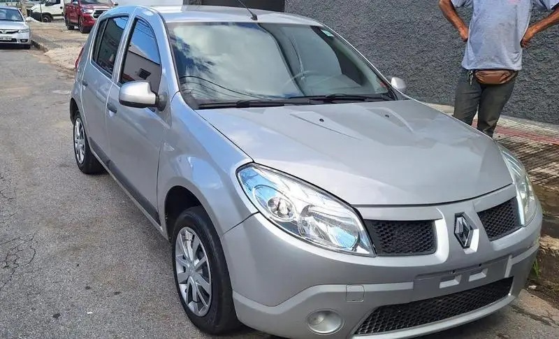 Renault Sandero Expression 1.6 8V (flex)