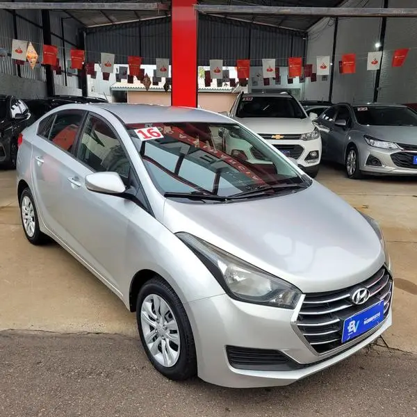Carro Hyundai HB20S 2016 1.0 Comfort Plus (Flex)
