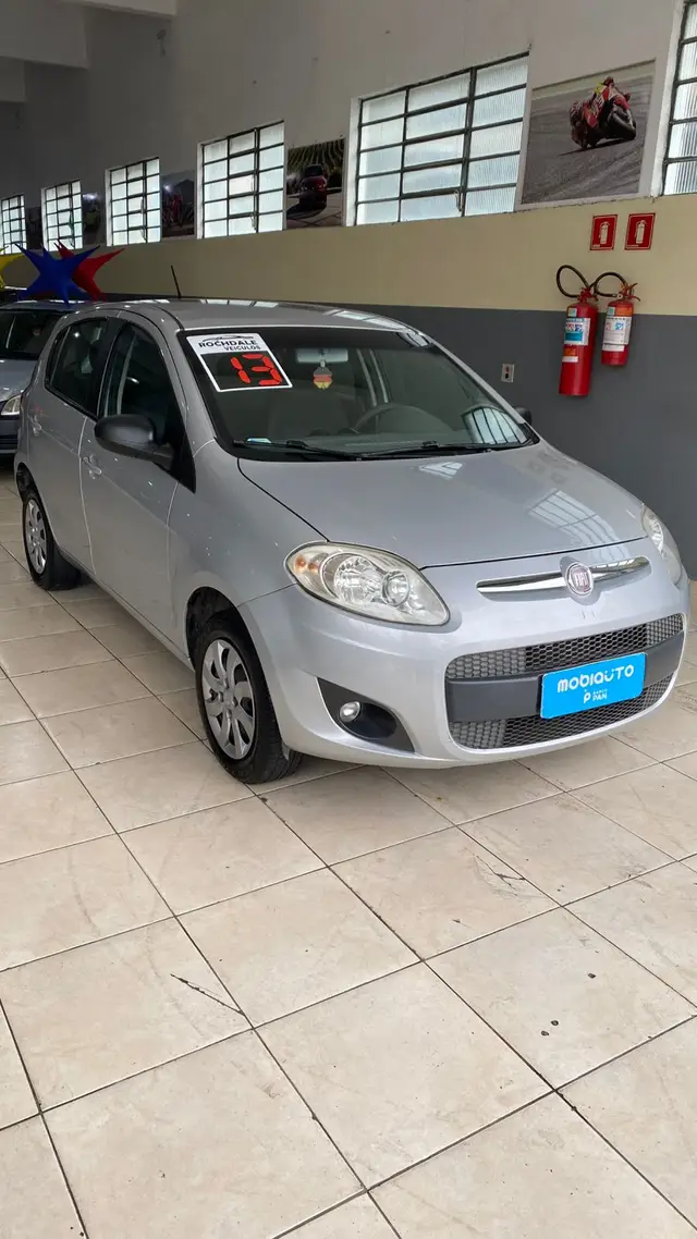 Carro Fiat Palio 2013 Attractive 1.0 8V (Flex)