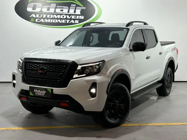 Carro Nissan Frontier 2023 2.3 TD CD PRO-4X 4x4