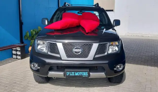 Carro Nissan Frontier 2015 2.5 TD CD 4x2 SV Attack
