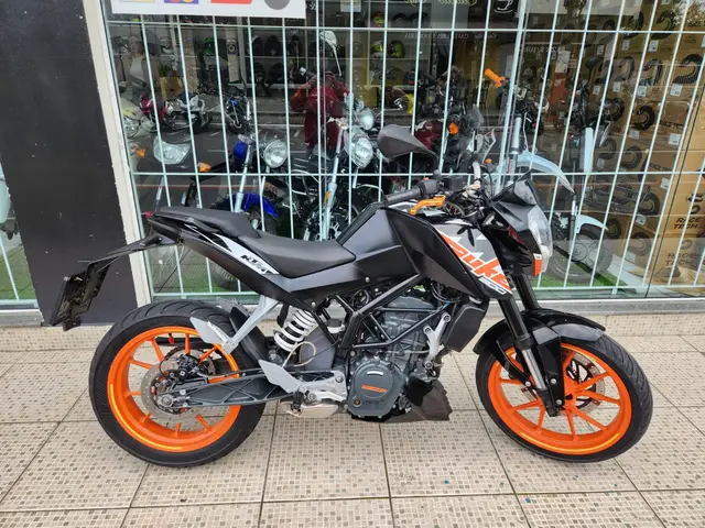 Carro KTM Duke 390 2021 200 (ABS)