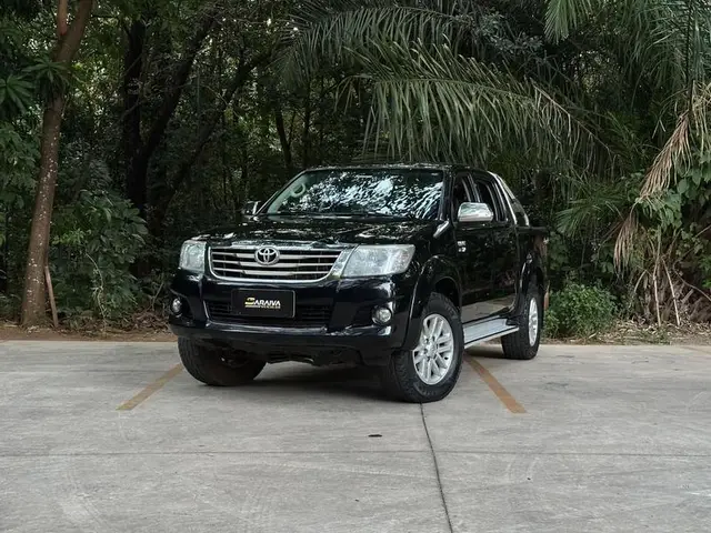 Carro Toyota Hilux Cabine Dupla 2015 Hilux 2.7 4x4 CD STD (Flex)