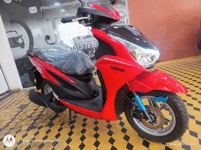 Carro Yamaha Fluo 2026 Hybrid Connected