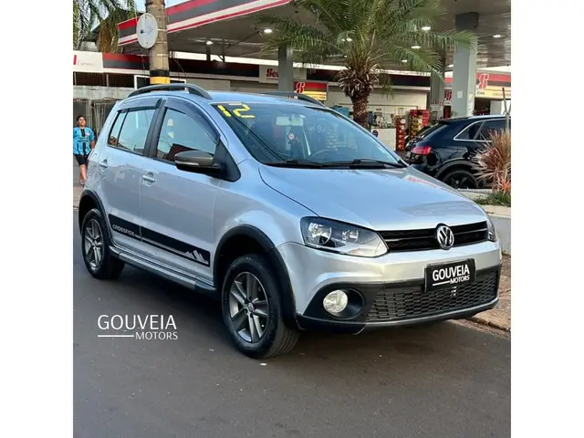 Carro Volkswagen CrossFox 2012 1.6 VHT (Flex)