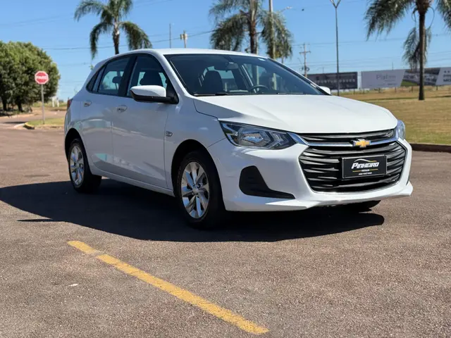 Carro Chevrolet Onix 2023 LT 1.0