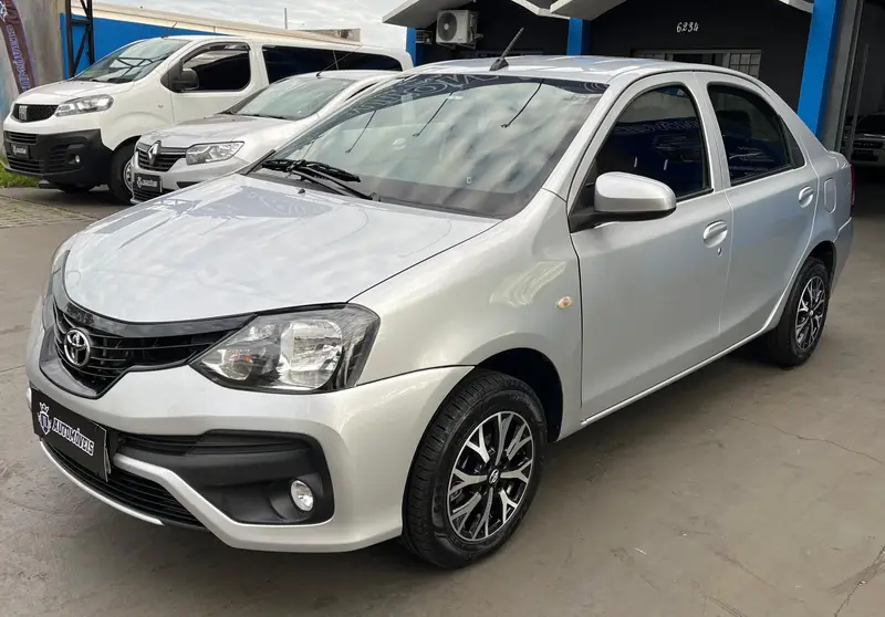 Toyota X 1.5 (Aut) (Flex)