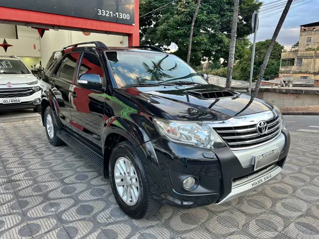 Carro Toyota Hilux SW4 2014 3.0 TDI 4x4 SRV 7L
