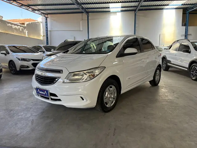 Carro Chevrolet Onix 2015 1.0 LT SPE/4