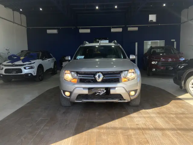 Carro Renault Duster Oroch 2017 1.6 16V SCe Dynamique (Flex)