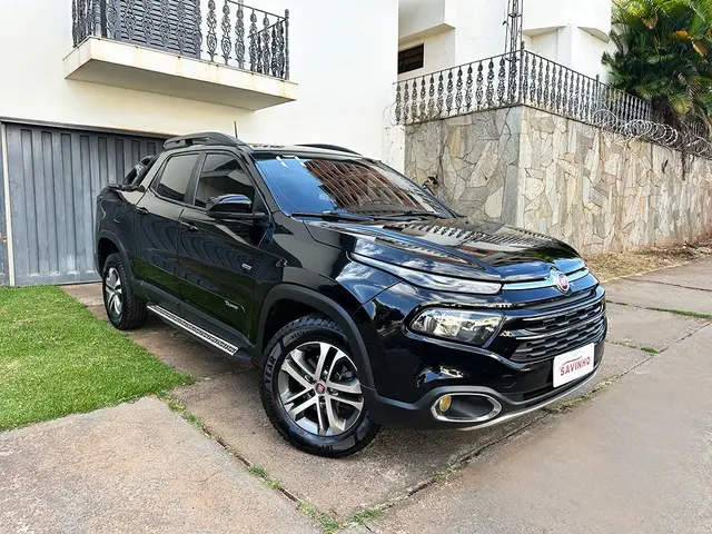 Carro Fiat Toro 2017 Freedom 2.0 diesel MT6 4x2