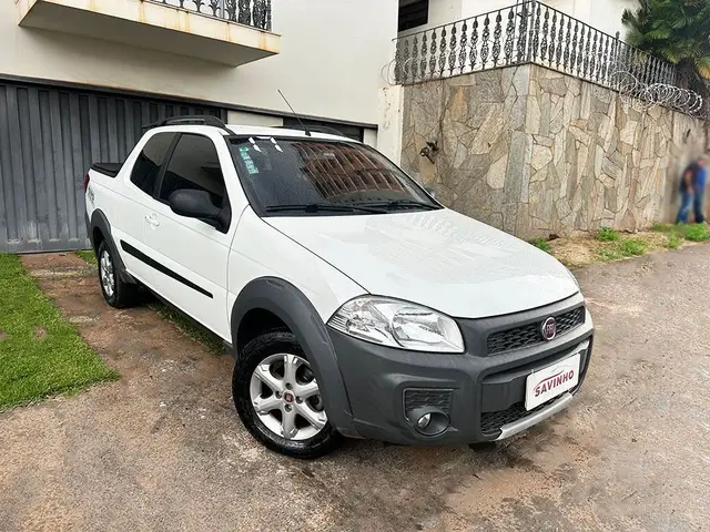 Carro Fiat Strada 2017 Working 1.4 (Flex)