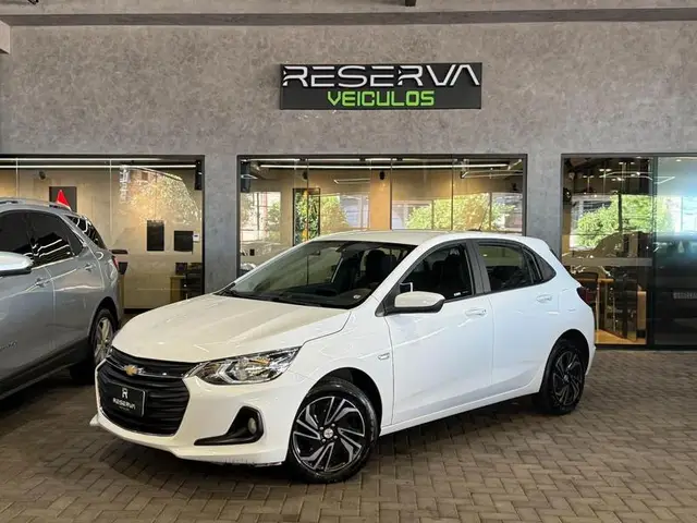Carro Chevrolet Onix 2024 LT 1.0