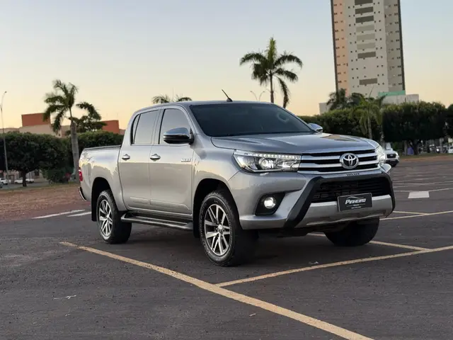 Carro Toyota Hilux Cabine Dupla 2018 Hilux 2.8 TDI SRX CD 4x4 (Aut)