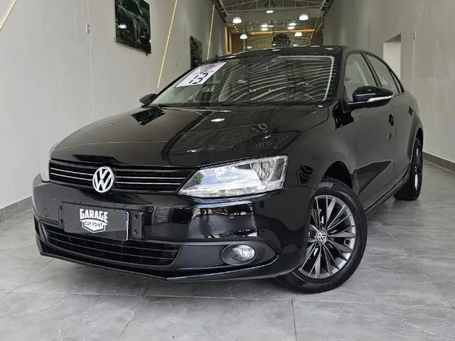 Carro Volkswagen Jetta 2013 2.0 Comfortline (Flex)