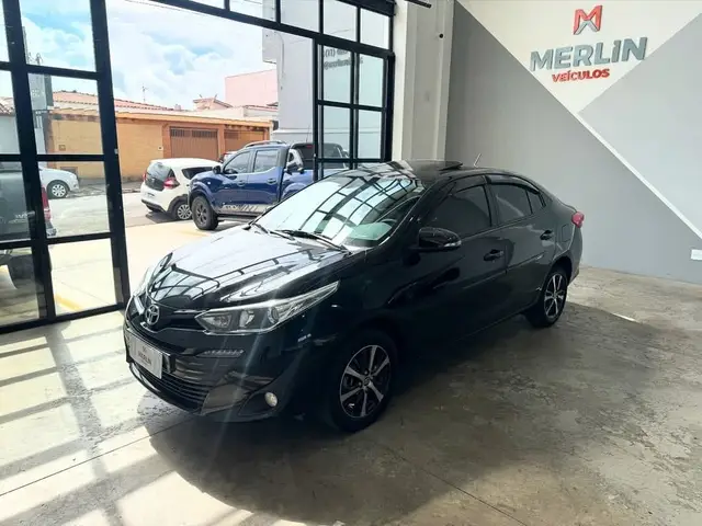 Carro Toyota Yaris Sedan 2020 1.5 XLS Connect CVT (Flex)