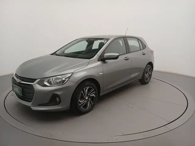 Carro Chevrolet Onix Plus 2024 LT 1.0