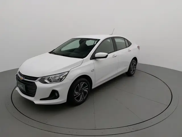 Carro Chevrolet Onix Plus 2024 LT 1.0