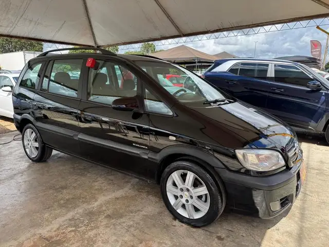 Carro Chevrolet Zafira 2011 Elegance 2.0 (Flex) (Aut)