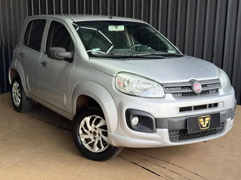 Fiat Uno Attractive 1.0 (Flex) 4p