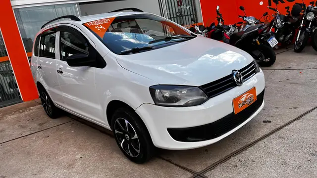 Carro Volkswagen SpaceFox 2014 Trend iMotion 1.6 8V (Flex) (Aut)
