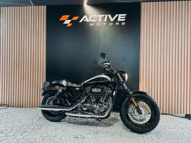 Carro Harley-Davidson Sportster 1200 2018 CUSTOM XL1200C