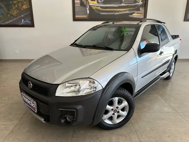 Carro Fiat Strada 2015 Working 1.4 (Flex)