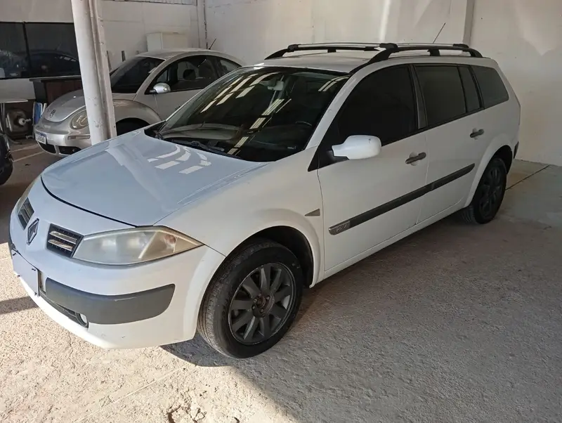Renault Mégane Grand Tour Dynamique 1.6 16V (flex)