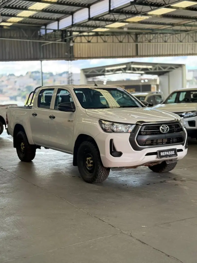 Toyota Hilux Cabine Dupla STD Power Pack 4x4 2.8 Diesel