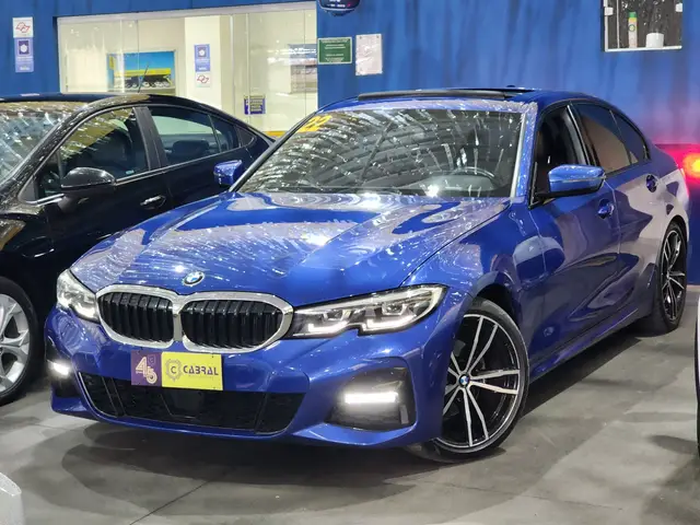 Carro BMW 320i 2022 M Sport 2.0 Turbo (Aut)