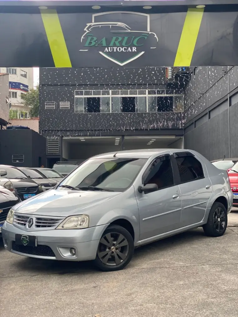 Renault Logan Privilège 1.6 16V (flex)