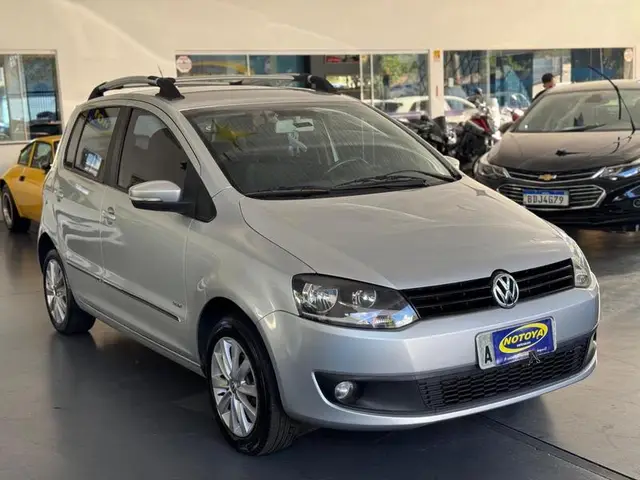 Carro Volkswagen Fox 2011 1.6 8V I-Motion (Flex)