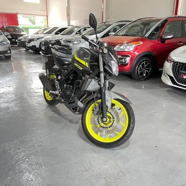 Carro Yamaha MT-03 2019 ABS