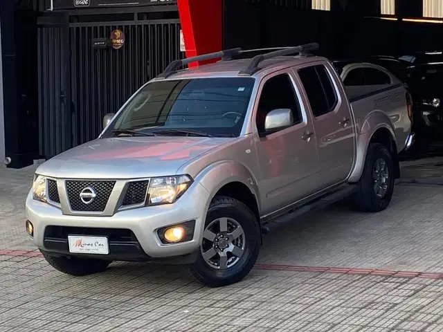 Carro Nissan Frontier 2015 2.5 TD CD 4x2 SV Attack