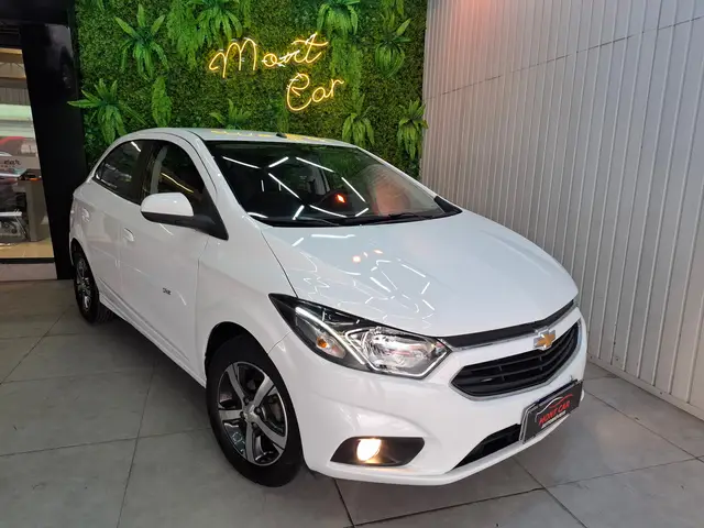 Carro Chevrolet Onix 2018 1.4 LTZ SPE/4 (Aut)