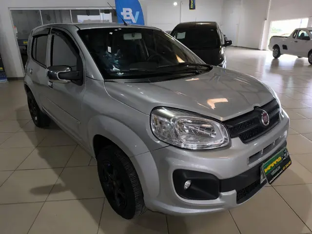 Carro Fiat Uno 2016 Attractive 1.0 (Flex) 4p