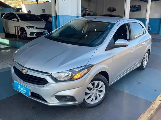 Carro Chevrolet Onix 2017 1.4 LT SPE/4 (Aut)