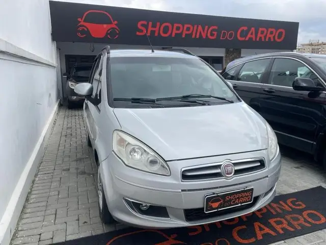 Carro Fiat Idea 2014 Attractive 1.4 8V (Flex)