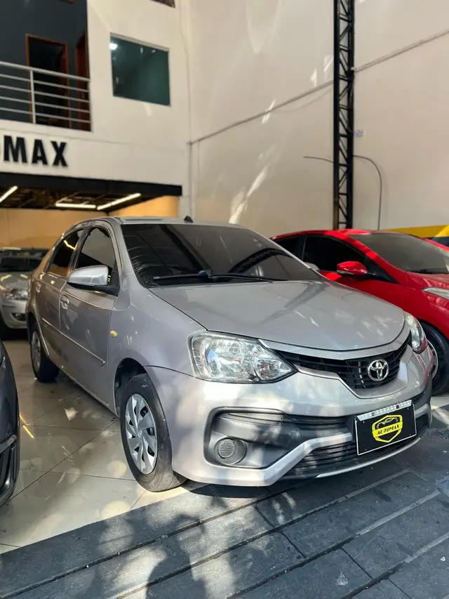 Carro Toyota Etios Sedan 2018 XS 1.5 (Aut) (Flex)